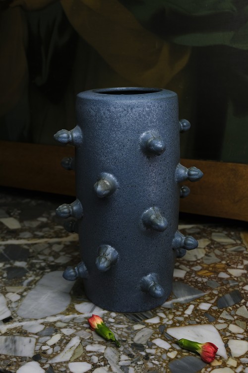 Wazon ceramiczny Studs - Antracytowa Tekstura