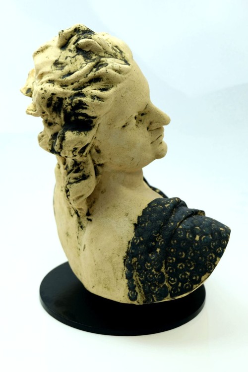 Popiersie - ukłon w stronę baroku - rzeźba ceramiczna